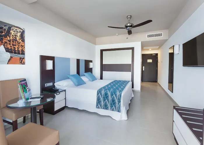 Hotel Riu Costa Del Sol 4*